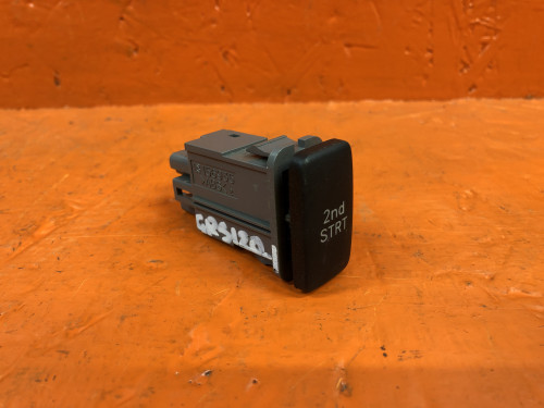 Кнопка TOYOTA LAND CRUISER 120 PRADO 2002-2009 8472060130