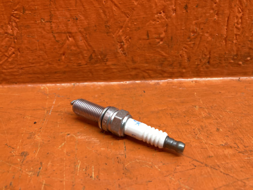 Свеча зажигания HYUNDAI ACCENT 2000-2012 1884310062