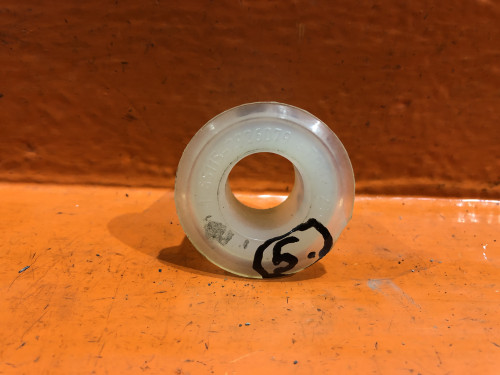 Втулка стабилизатора заднего MITSUBISHI PAJERO V1*/V2*/V3*/V4* 65115-2906079