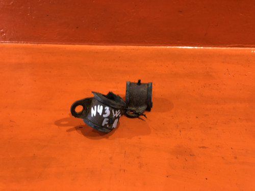 Крепление стабилизатора переднего MITSUBISHI RVR N1*/N2* MB573522
