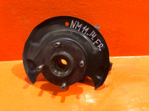 Ступица передняя правая NISSAN PRAIRIE (M11) 1988-1994 4001442R10