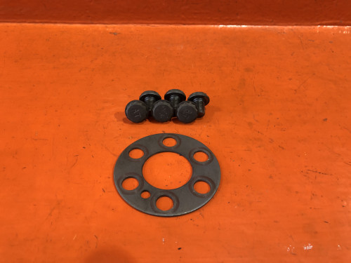Болт маховика HONDA ASCOT/RAFAGA CE* 90023-PA9-000