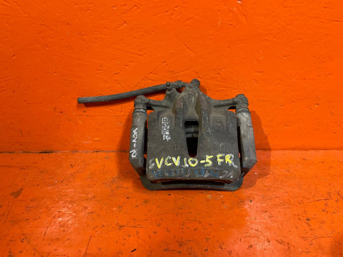 Суппорт тормозной передний правый TOYOTA SCEPTER 47730-33040