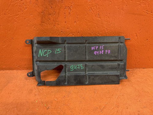 Дефлектор радиатора TOYOTA FUNCARGO 53289-52020