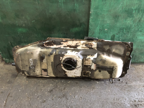 Бак топливный/бензобак NISSAN SERENA *C24 	17202-4N101