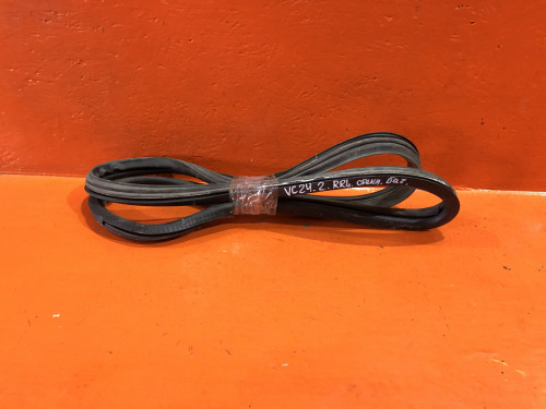Стекло багажника левое NISSAN SERENA *C24 83352-4N000