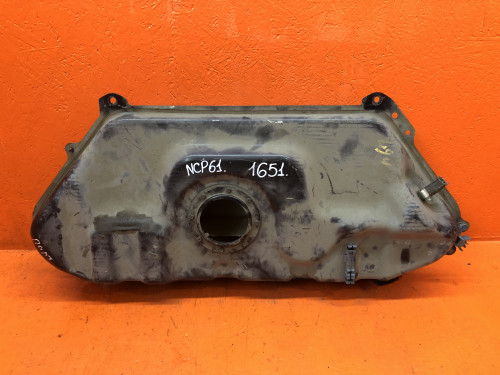 Бак топливный/бензобак TOYOTA IST NCP6*