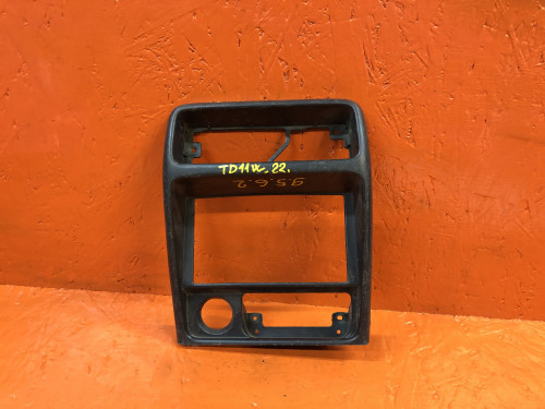 Консоль центральная SUZUKI ESCUDO TA01/11/31/51/TD01/11/31/51/61