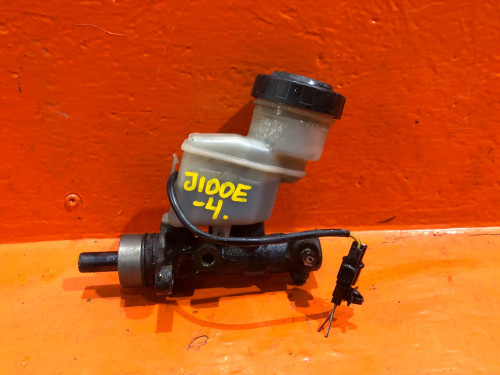 Главный тормозной цилиндр TOYOTA CAMI 47201-87403