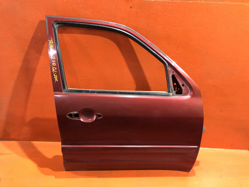 Дверь передняя правая MAZDA TRIBUTE E11258020C
