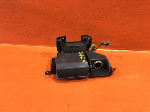 Пепельница HONDA INSPIRE/SABER UA4/5 77700-S0K-J01ZA