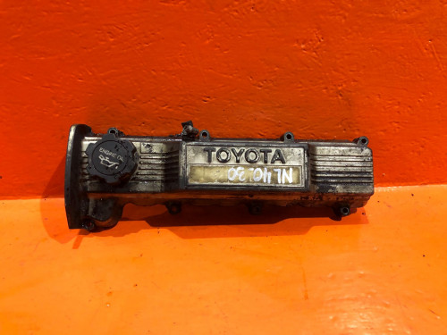 Крышка клапанов TOYOTA CORSA/TERCEL/COROLLA II *L4* 11201-55030