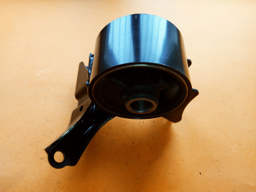 Подушка двигателя правая HONDA AVANCIER R850820S87A81