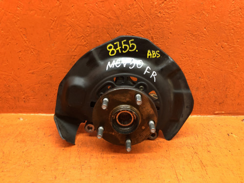 Ступица передняя правая TOYOTA CAMRY ACV30/35