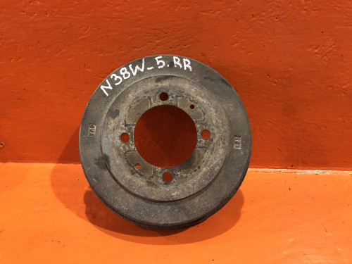 Барабан тормозной задний MITSUBISHI CHARIOT N3*/N4* MB587937