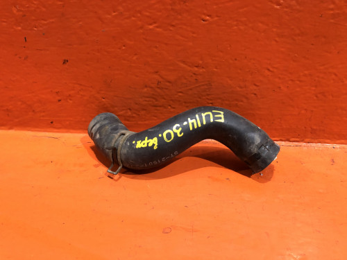 Патрубок радиатора NISSAN BLUEBIRD U14 215012J201