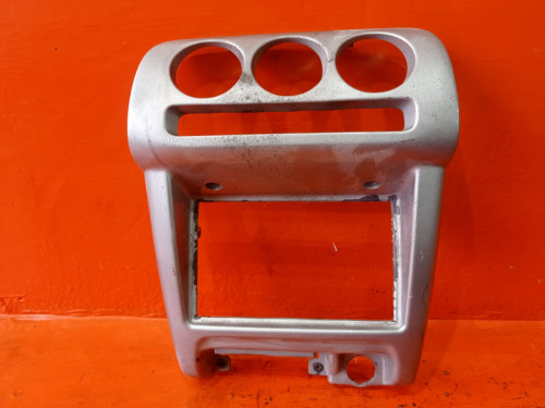 Рамка магнитофона NISSAN MARCH *K11 6826072B00