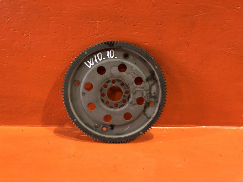 Маховик NISSAN AVENIR W10 12331-62J01