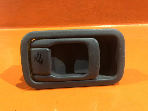 Ручка двери задней левой салонная NISSAN SUNNY *B14 806710M000