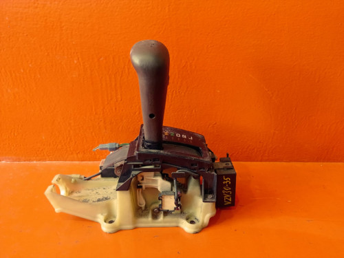 Селектор АКПП TOYOTA CAMRY SV30 33055-32080