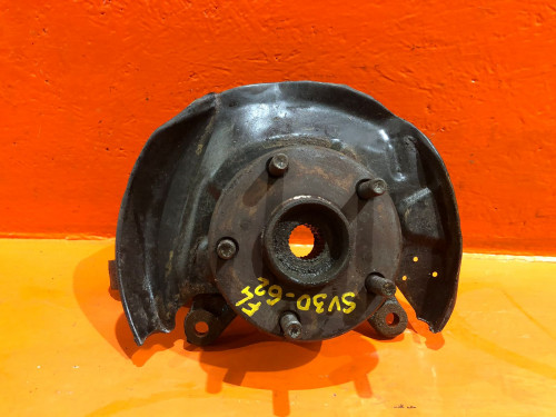 Ступица передняя левая TOYOTA CAMRY SV30 43212-32080