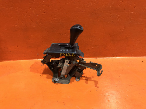 Селектор АКПП MITSUBISHI DIAMANTE F3*/F4* MR171062