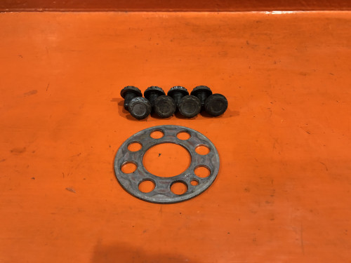 Болт маховика HONDA ASCOT/RAFAGA CE* 90023-PA9-000