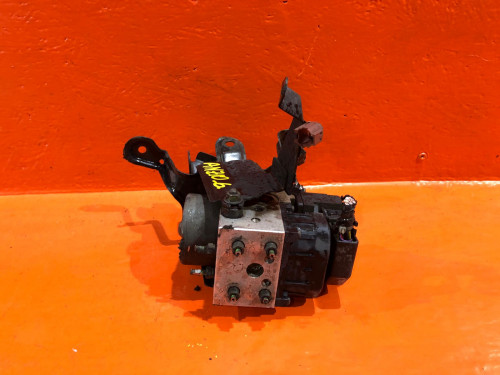 Блок ABS NISSAN CUBE Z10 476602U667