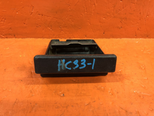 Пепельница NISSAN LAUREL *C33