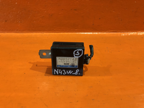 Блок электронный MITSUBISHI CHARIOT N3*/N4* MB852142