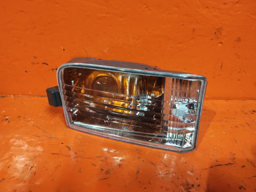 Поворотник бамперный правый TOYOTA RAV4 *CA2* NLC5097