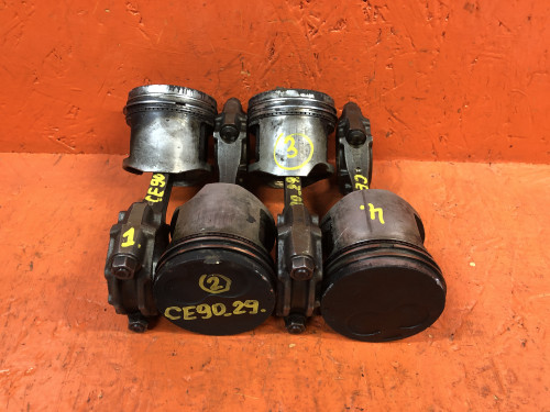 Поршень с шатуном TOYOTA COROLLA *E9*