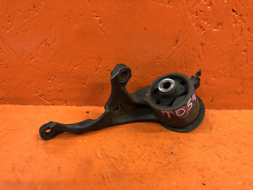 Подушка двигателя левая SUZUKI ESCUDO  TD54/94/TA54