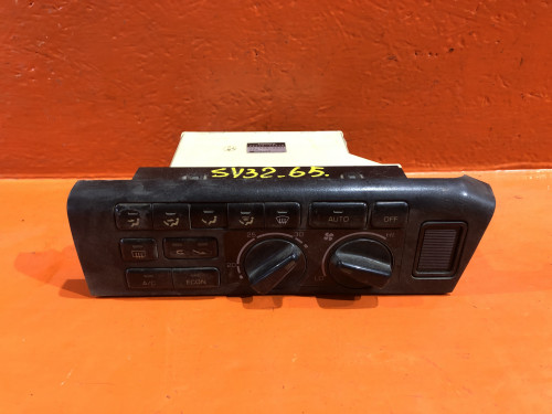 Блок управления климат-контролем TOYOTA CAMRY SV30 55900-32290