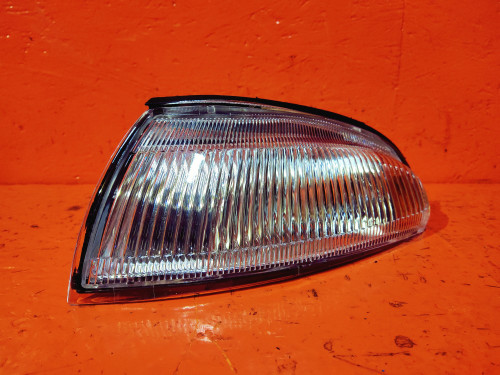 Габарит левый TOYOTA CARINA *T19* NLC5011
