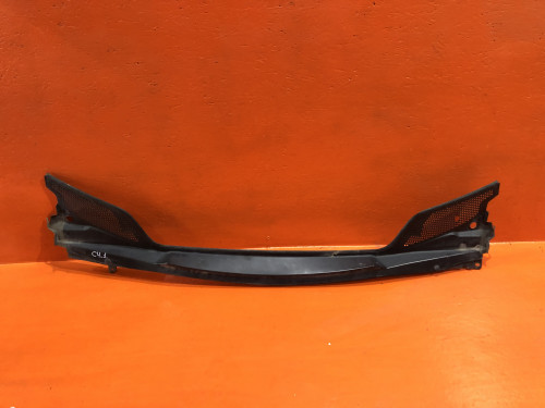 Жабо CITROEN C4 2004-2011 8251V3