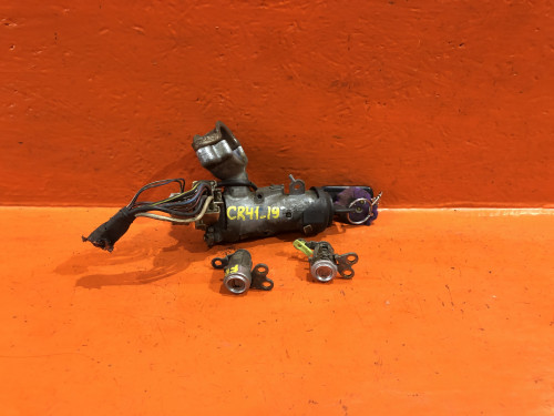 Замок зажигания TOYOTA LITE ACE NOAH *R4*/*R5* 45280-28230