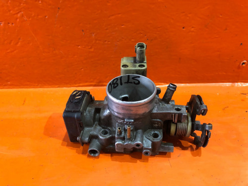 Дроссельная заслонка TOYOTA CAMRY SV30 22210-74700