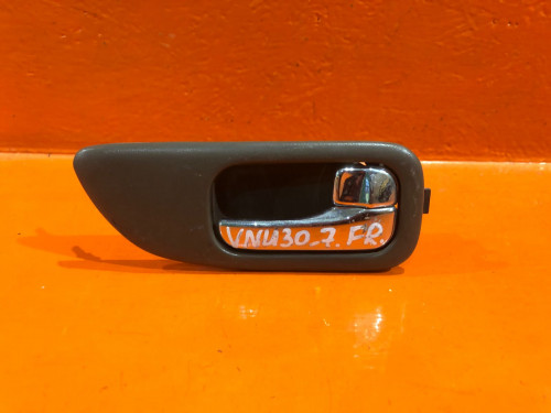 Ручка двери передней правой салонная NISSAN PRESAGE *U30 80670AD000