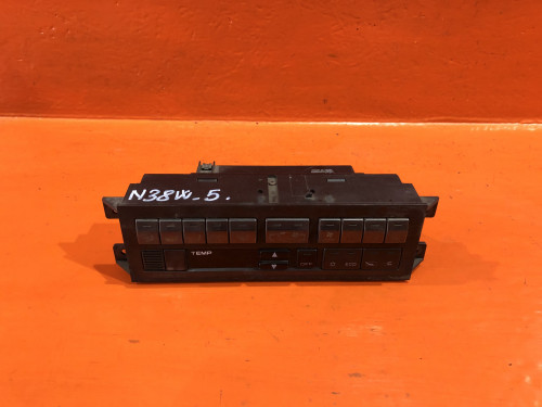 Блок управления климат-контролем MITSUBISHI CHARIOT N3*/N4* MB918795