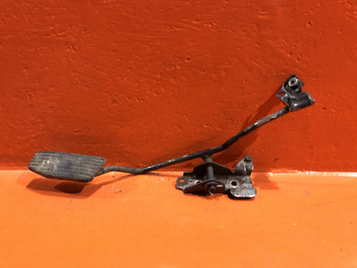 Педаль газа MITSUBISHI PAJERO V1*/V2*/V3*/V4*