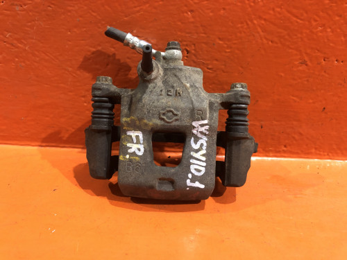 Суппорт тормозной передний правый NISSAN AD Y10 4100150Y00