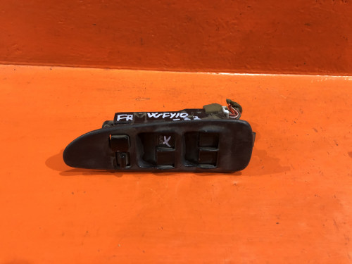 Блок управления стеклоподъемниками NISSAN WINGROAD Y10 25401-4H120