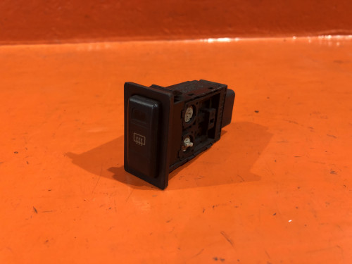 Кнопка обогрева заднего стекла TOYOTA CORSA/TERCEL/COROLLA II *L5* 84790-16160