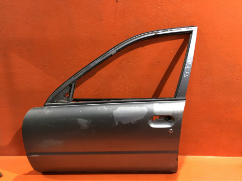 Дверь передняя левая NISSAN AD Y10 8010160R00