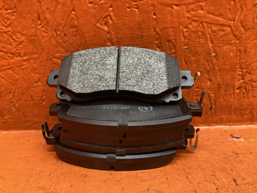 Колодки тормозные передние SUBARU IMPREZA GP*|GJ* JBP0764