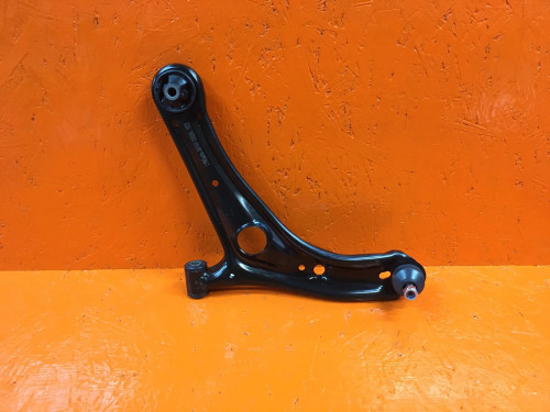 Рычаг передний левый TOYOTA FUNCARGO C5024L