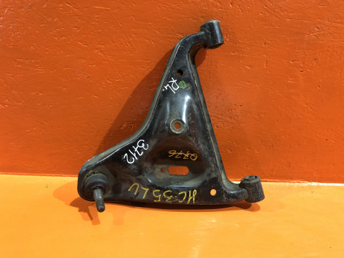 Рычаг задний левый NISSAN LAUREL *C35