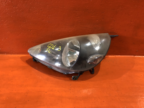 Фара передняя левая HONDA FIT GD* 33151-SAA-J01ZA