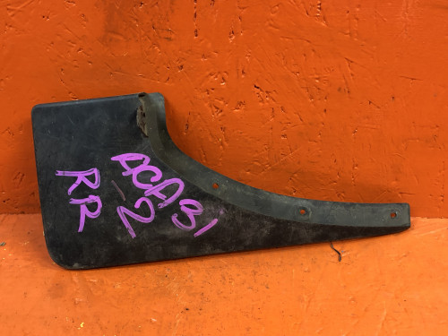 Брызговик задний правый TOYOTA RAV4 *CA3* 76625-42130